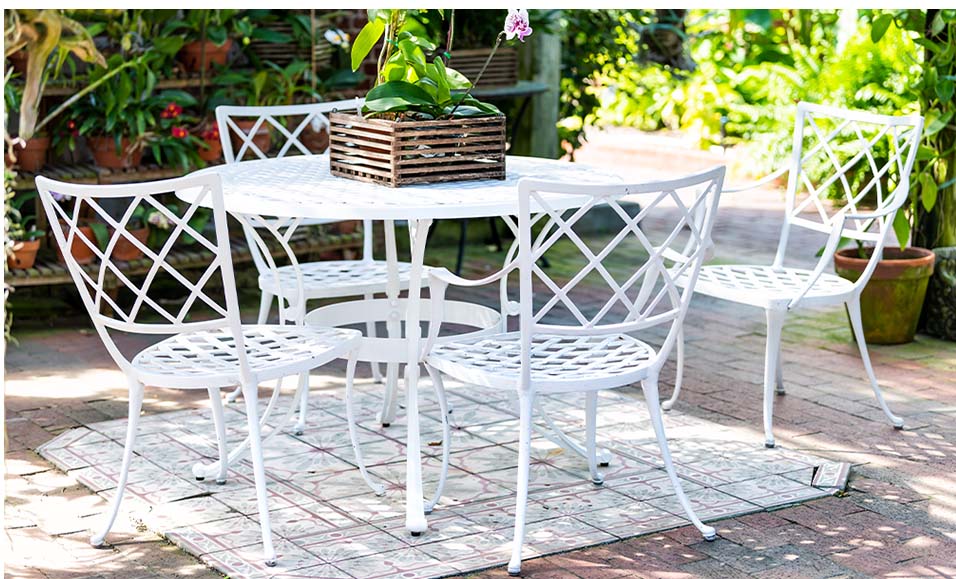 Patio and Outdoor Lounge Furniture